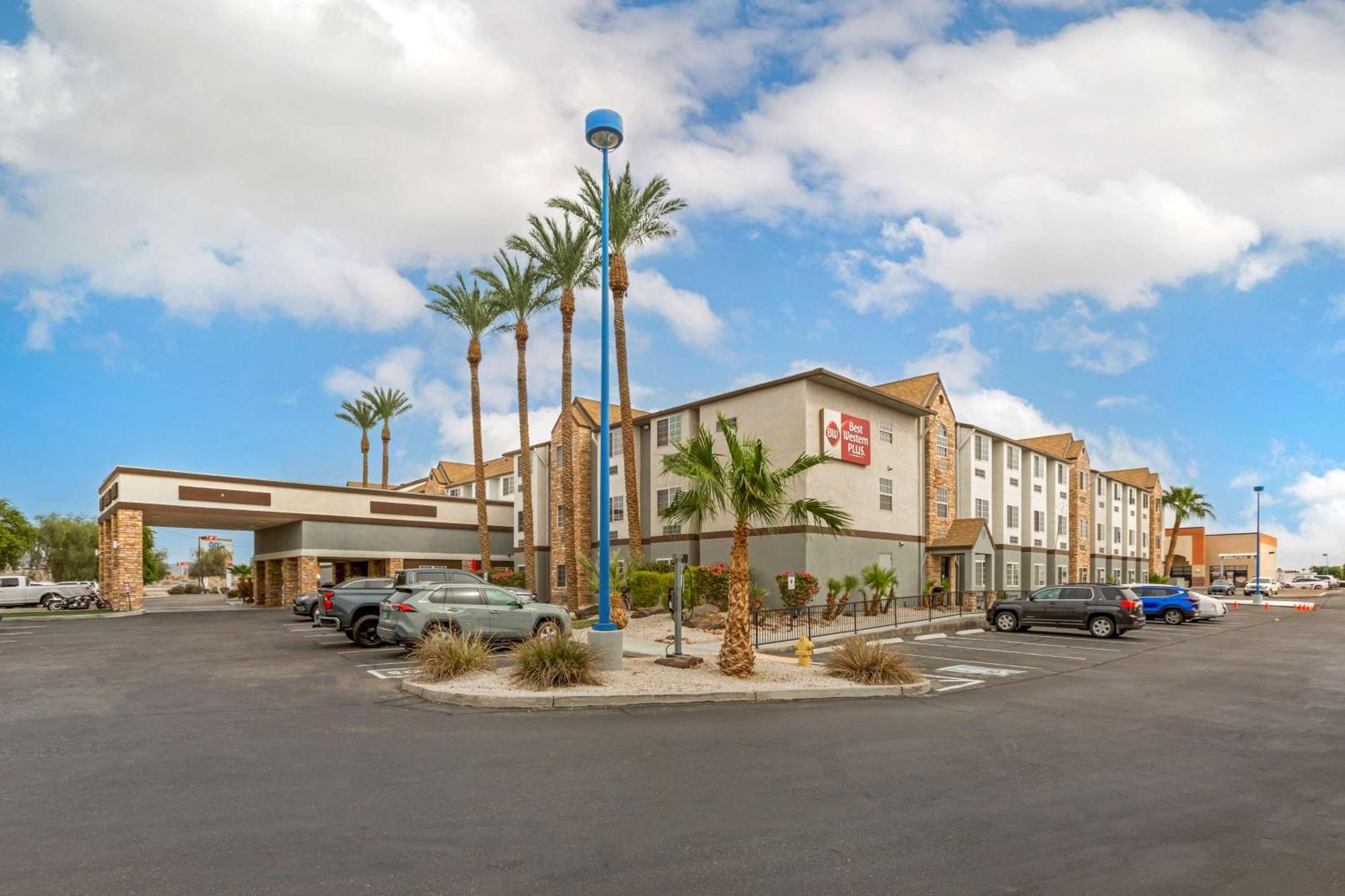 Best Western Plus Yuma Foothills Inn & Suites Exterior photo